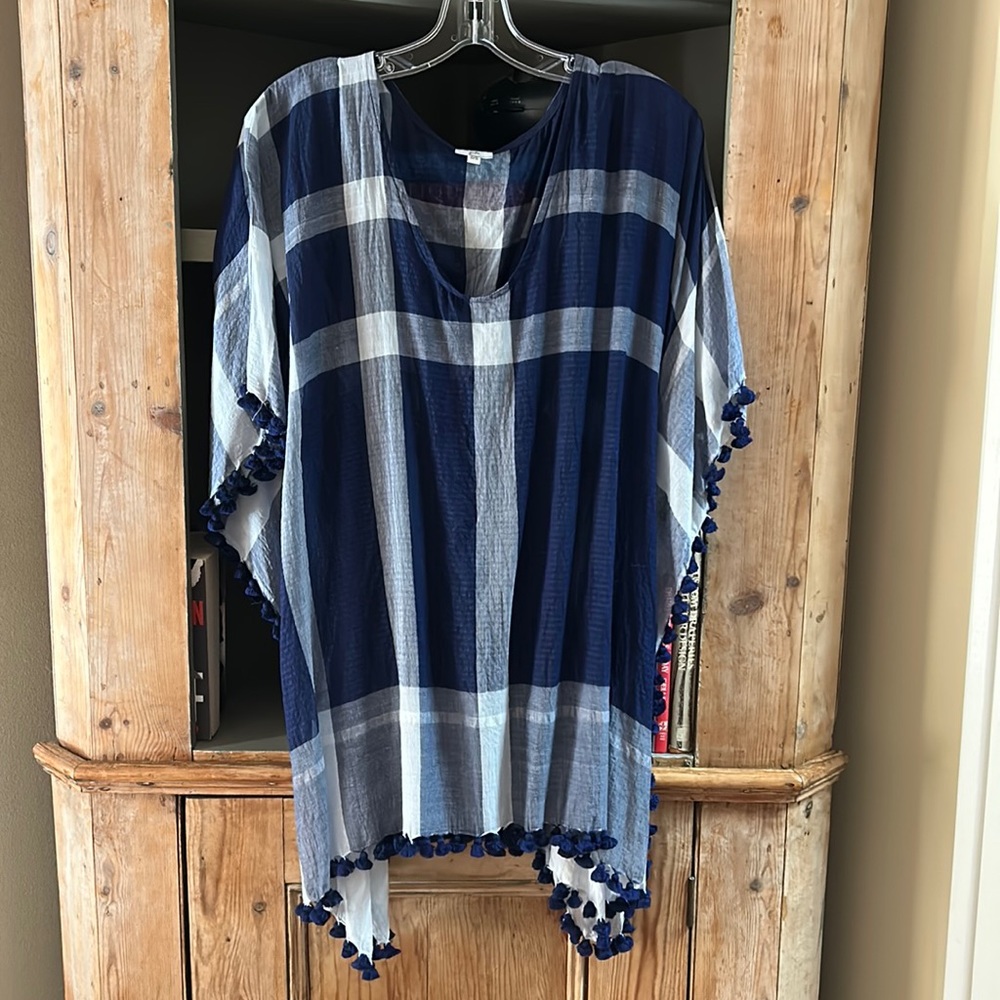 Joshi blue & white coverup with tassel trim. EUC Gathered back detail. One size